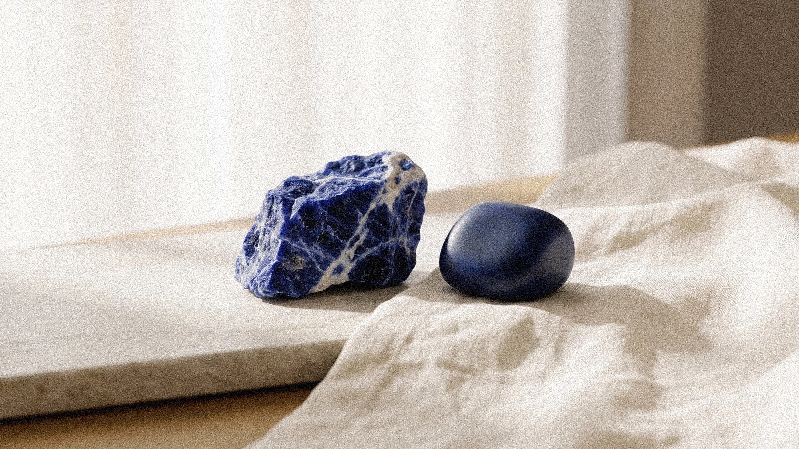 La sodalite : la pierre bleue de l'intelligence rationnelle