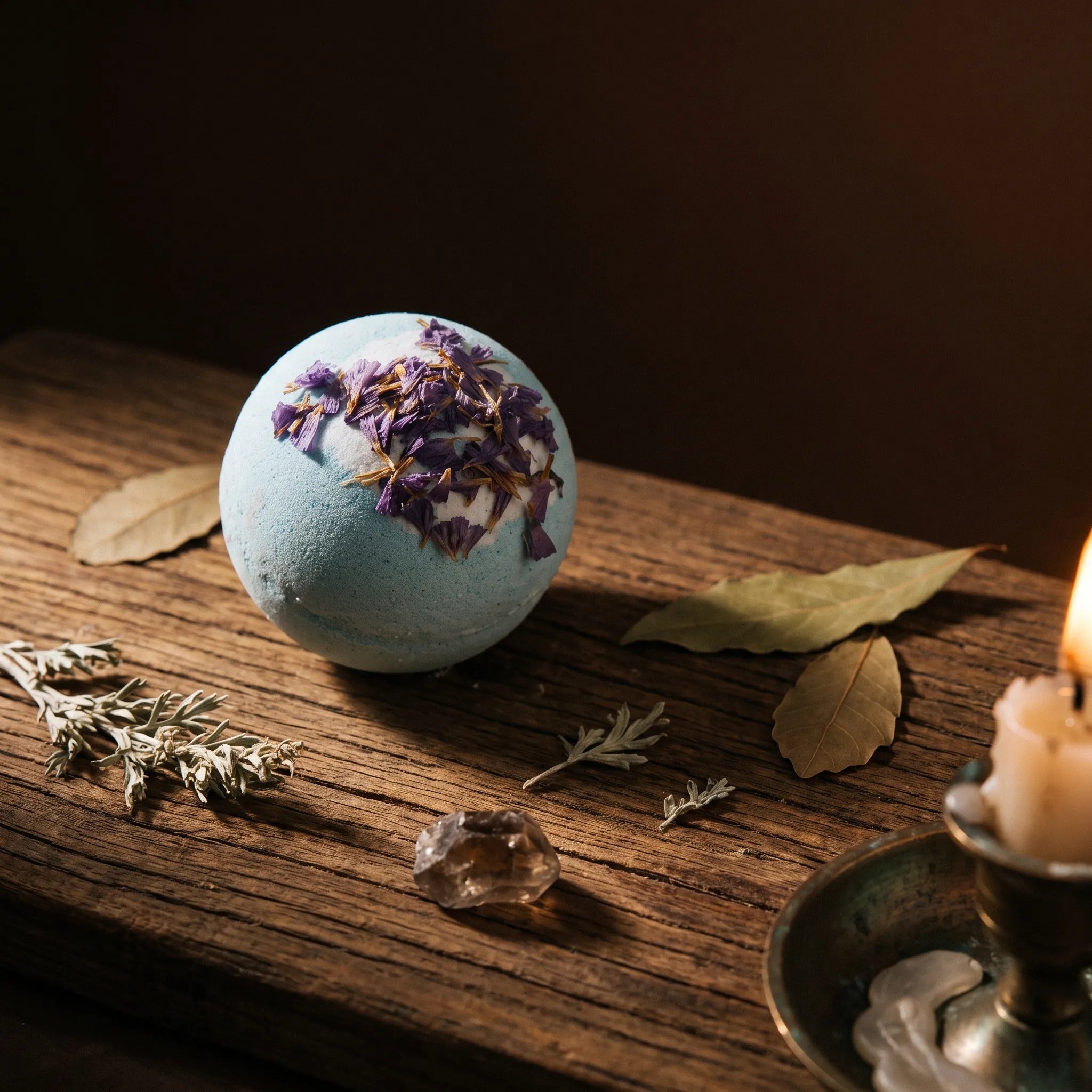 Les Boules de Bain — Sels effervescents huiles essentielles 4 parfums — mise en scène rituelle · AURÆN Rituels d'Or