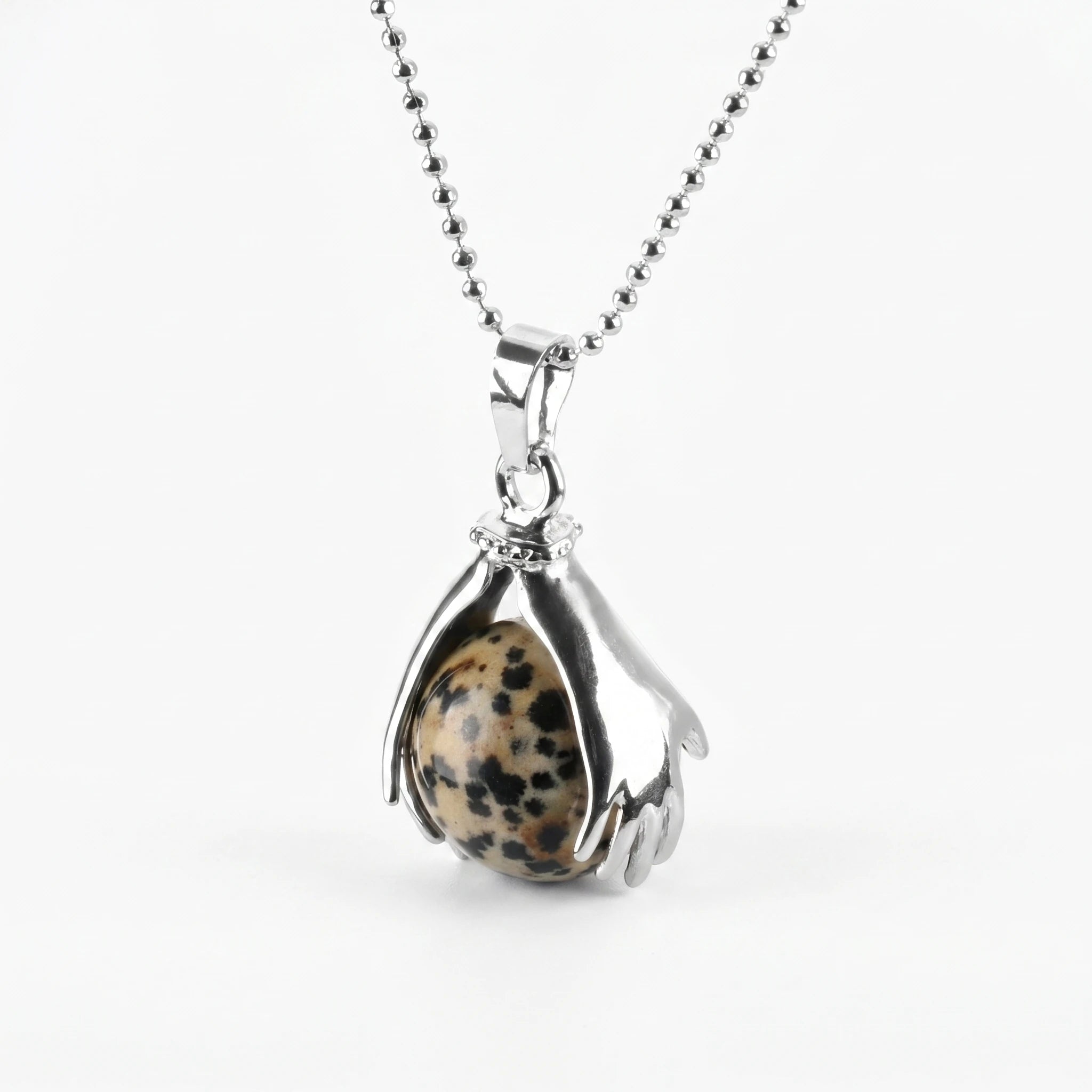 Le Dalmatien — Collier pendentif jaspe dalmatien — packshot fond blanc · AURÆN Pierres d'Âme