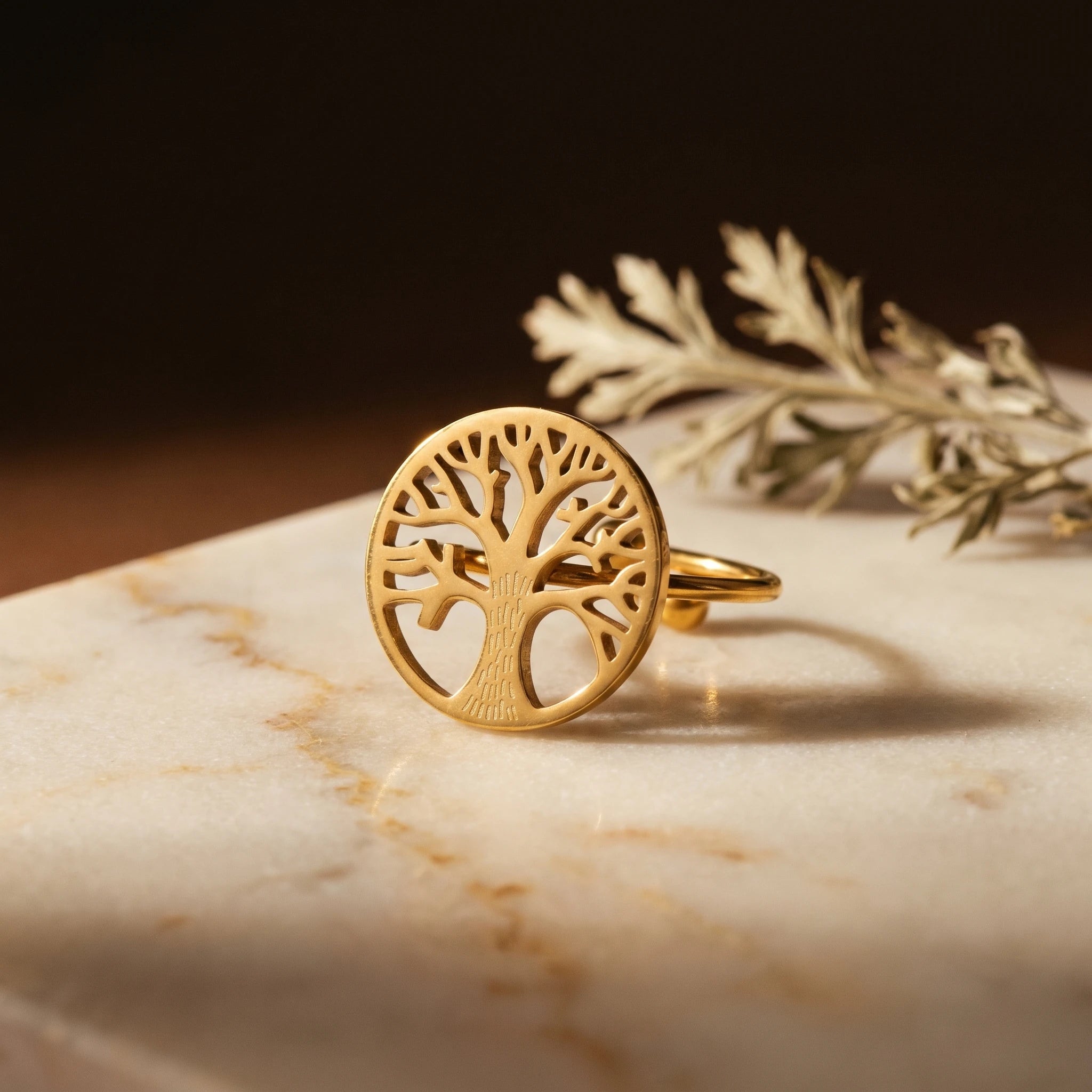 L'Arbre Sacré — Bague motif arbre de vie — vue principale · AURÆN Objets Sacrés