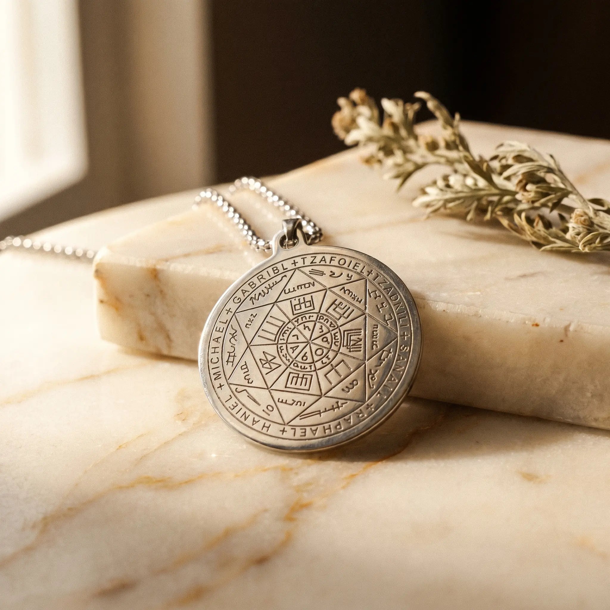 Le Sceau de Mikaël — Médaillon d'Archange Kabbalah — présence variante · AURÆN Objets Sacrés