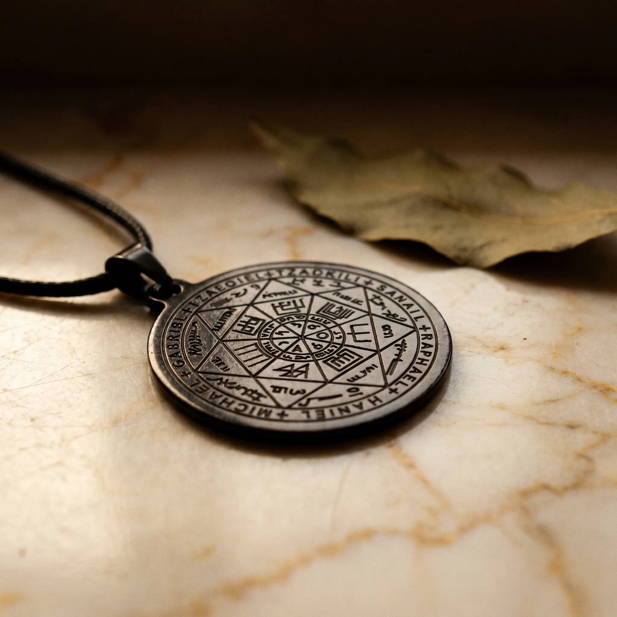 Le Sceau de Tsadqiel — Médaillon d'Archange Kabbalah — vue principale · AURÆN Objets Sacrés