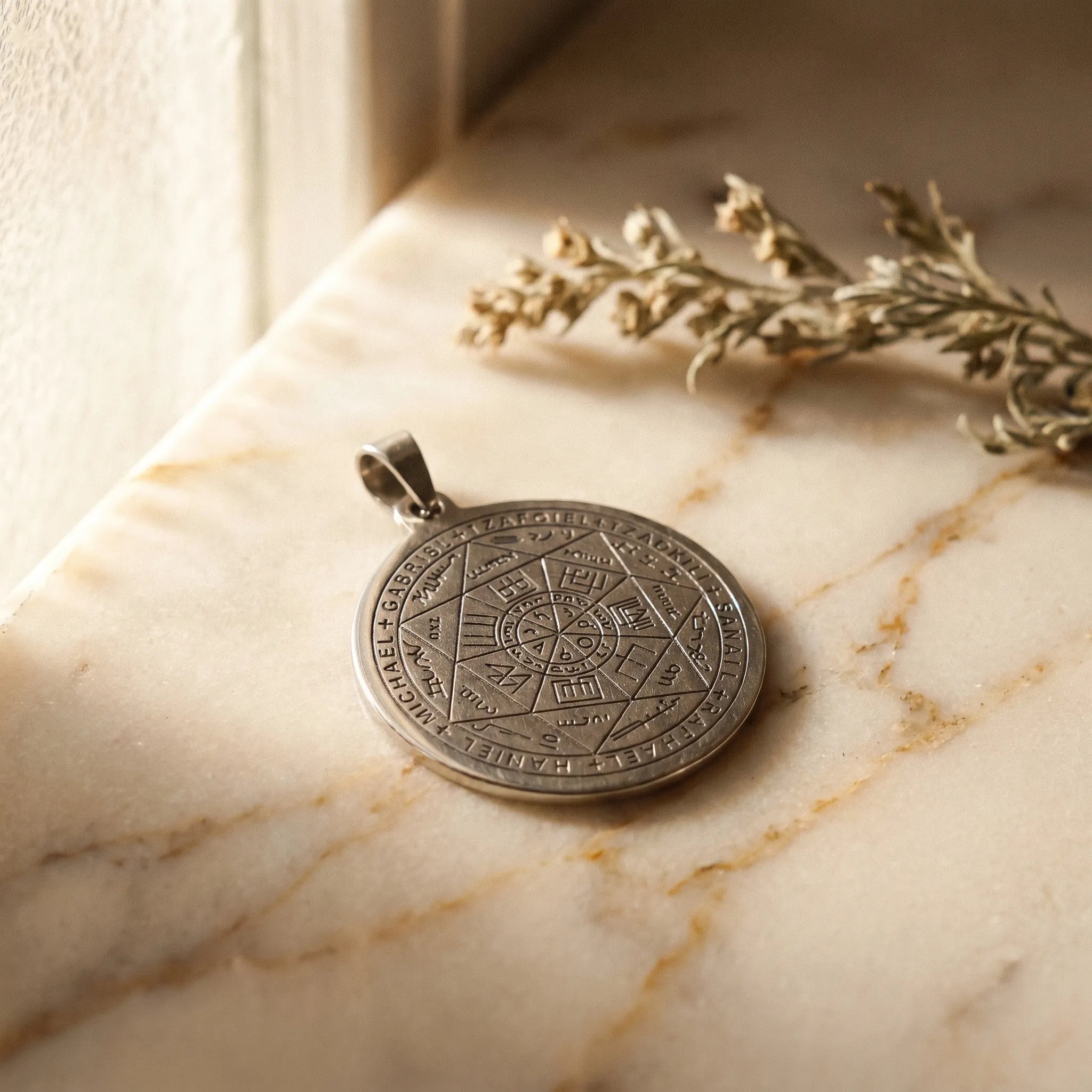 Le Sceau de Tsadqiel — Médaillon d'Archange Kabbalah — présence variante · AURÆN Objets Sacrés