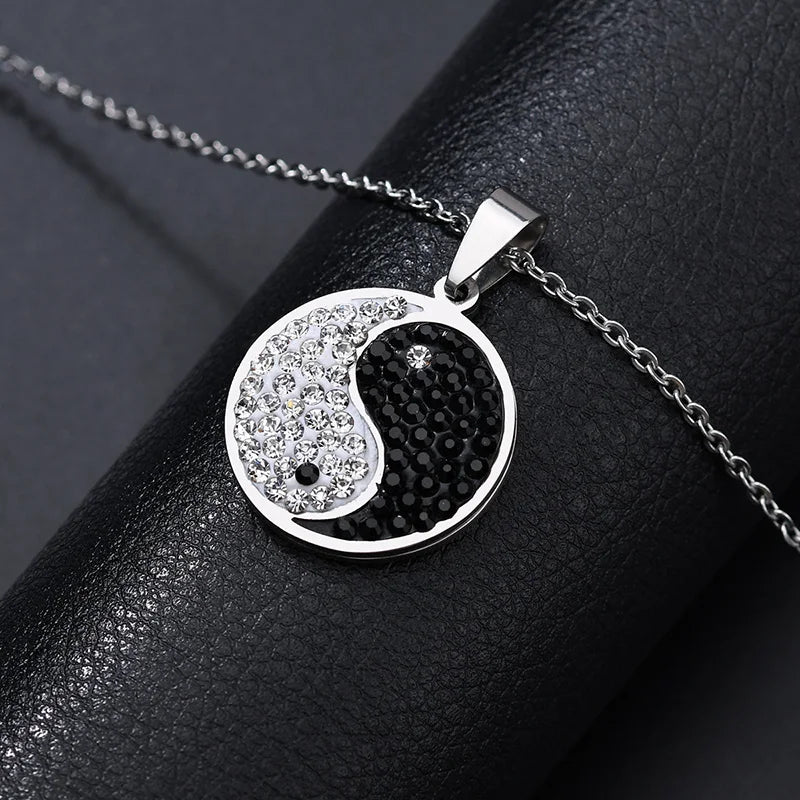 Le Yin Yang — Pendentif Tai Chi Bagua zircon noir & blanc
