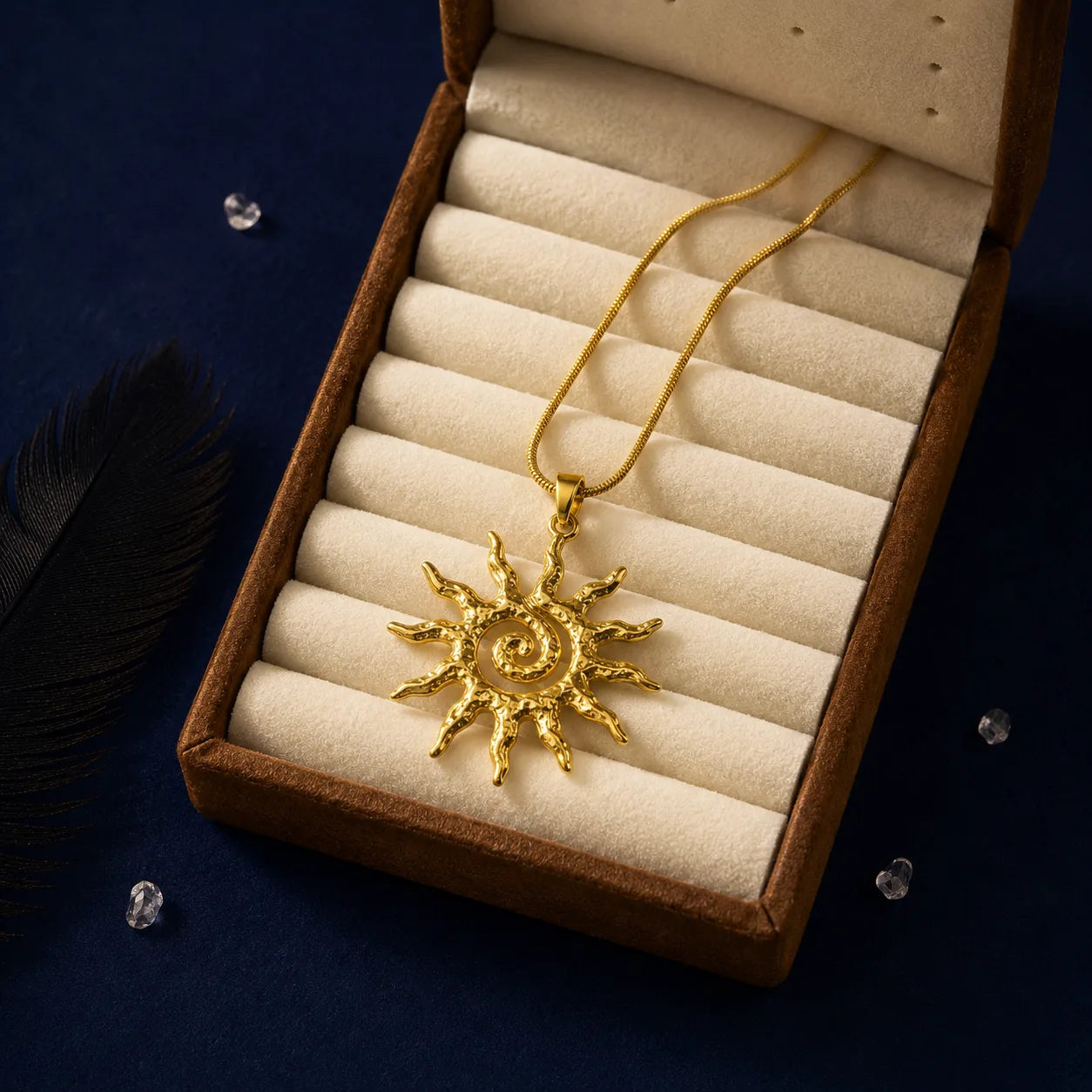 L'Aube — Médaille du Soleil en spirale